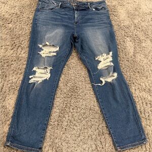 American Eagle Outfitters Distressed Denim Boyfriend Jeans